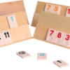 De plankjes en stenen van het strategische spel Rummikub Vintage