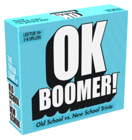 De doos van het trivia partyspel OK Boomer vanuit een linkerhoek