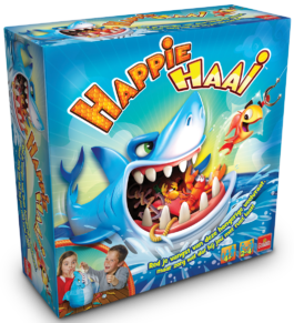 De doos van het kinderspel Happie Haai vanuit een linkerhoek