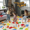 Kinderen die de vloer is lava spelen met toegevoegde video