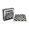 de doos van het strategische bordspel schaken en het speelbord met schaakstenen