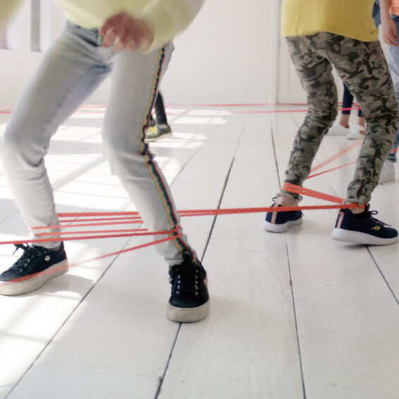 Een voorbeeld van de manier waarop Skippy Dance wordt gespeeld