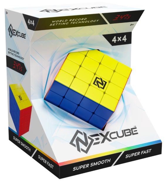 De verpakking van de speedcube Nexcube 4x4 vanuit een linkerhoek