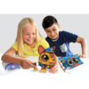 Kinderen die spelen met de Build a Bot Paw Patrol Chase