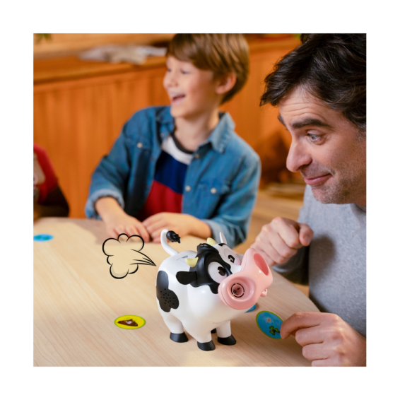 Een gezin dat het spel Koe Hatsjoe speelt