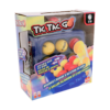 De doos van het partyspel Tic Tac Go vanuit een linkerhoek